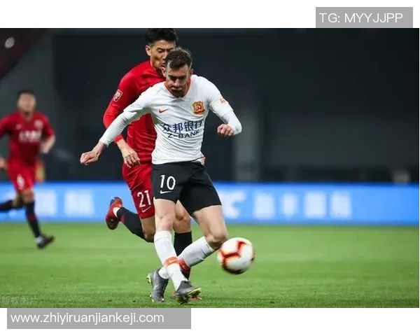 鲁能与上港激战正酣央视直播全程呈现精彩对决不容错过