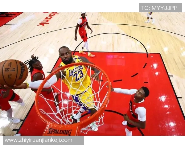 2010年3月10日湖人与猛龙的激烈对决回顾与精彩瞬间分析