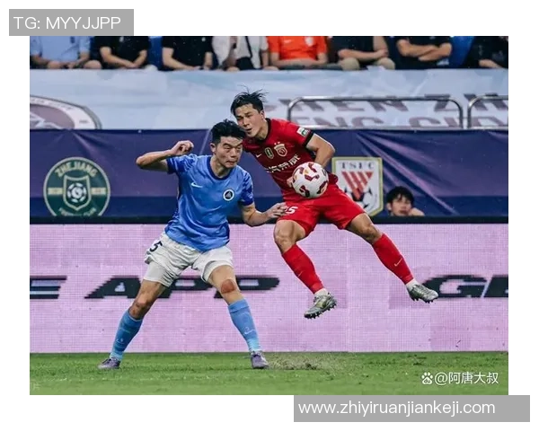 中超焦点战恒大迎战深圳队全力争胜展现球队实力与斗志 中超焦点战恒大迎战深圳队全力争胜展现球队实力与斗志