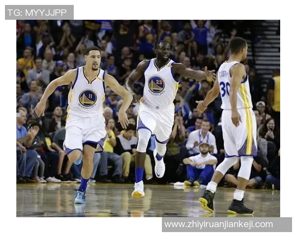 勇士与小牛激战三月二十二日期待精彩对决与球星表现 勇士与小牛激战三月二十二日期待精彩对决与球星表现