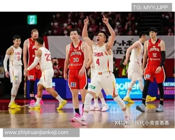 日本男篮与韩国男篮激战正酣谁将赢得亚洲篮球赛的荣耀之战