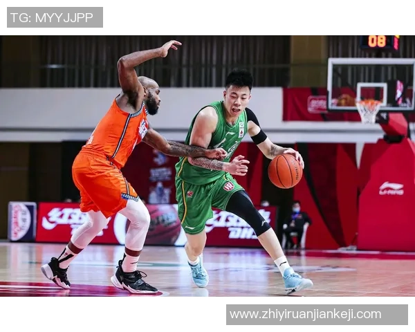 新疆对阵辽宁的精彩对决回顾与分析四月十四日赛场精彩瞬间