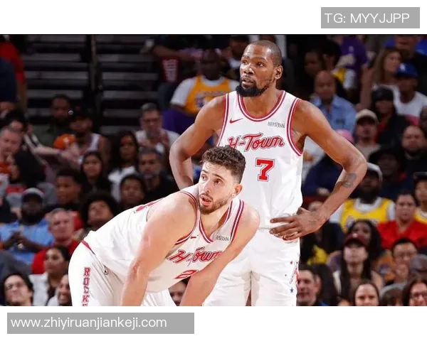 火箭队与太阳队激战三月末争夺季后赛席位的关键对决