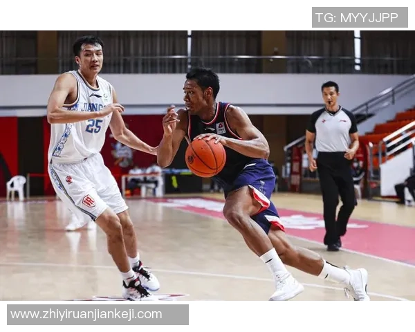 祝铭震的奋斗历程与音乐梦想：从小镇少年到乐坛新星的成长故事